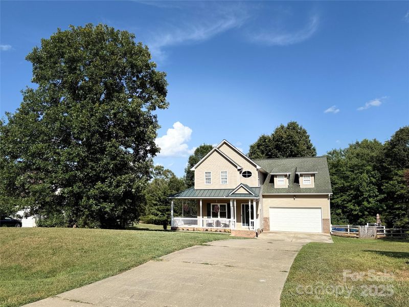 2105 Pinnacle View Dr, Kings Mountain, NC 28086