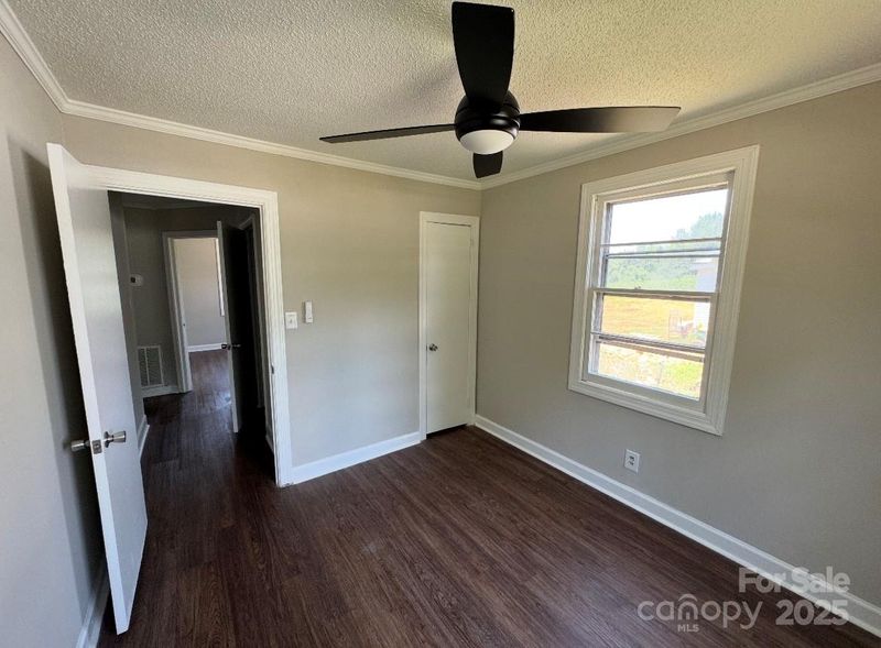 241 Shady Grove Rd, Kings Mountain, NC 28086