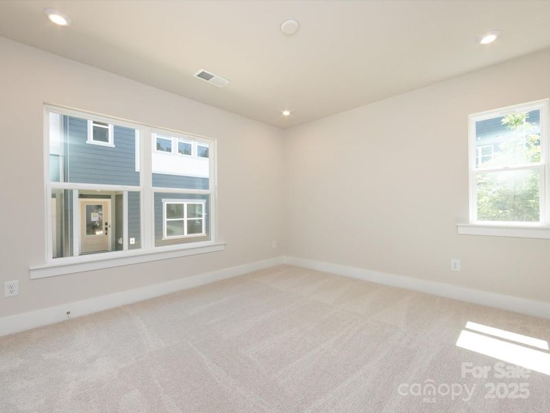 7004 Impulse Ct, Charlotte, NC 28205