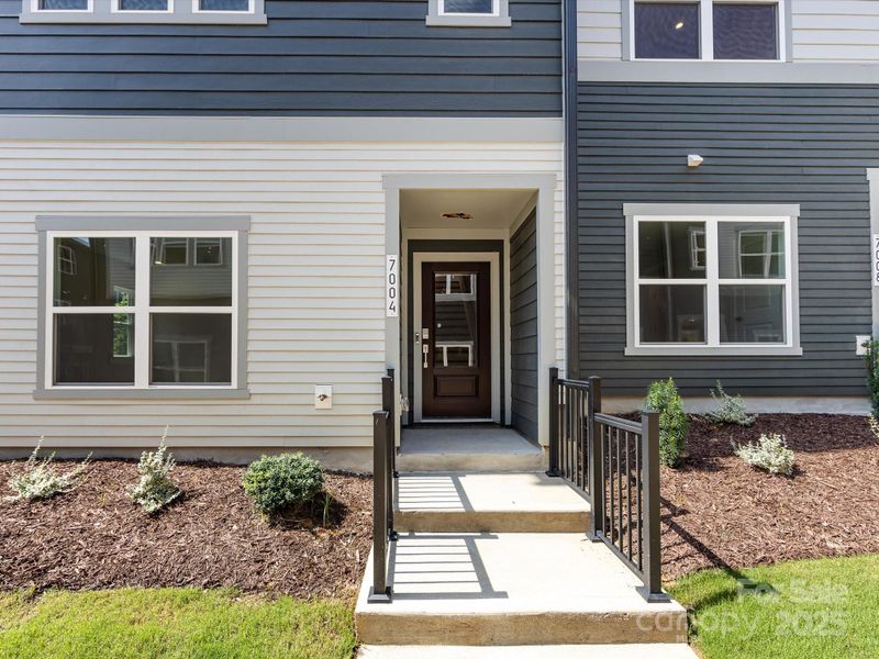 7004 Impulse Ct, Charlotte, NC 28205
