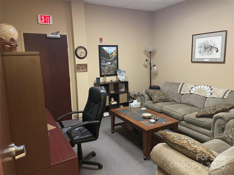 107 Kilson Dr #202 & 204, Mooresville, NC 28117