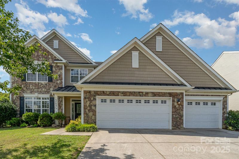 5704 Verrazano Dr, Waxhaw, NC 28173