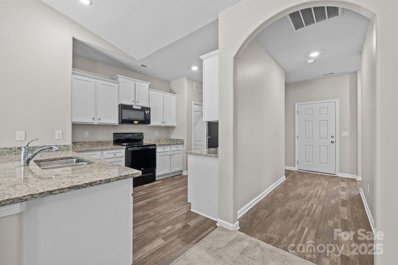 4019 Munson Dr, Charlotte, NC 28215