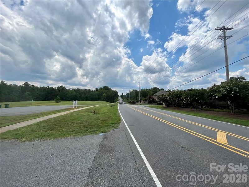 5409 Stevens Mill Rd, Matthews, NC 28104