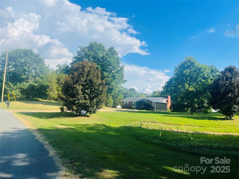 2616 Wildlife Rd, Charlotte, NC 28214
