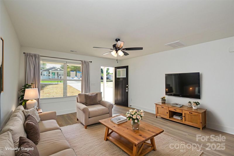 613 Elm St, Mount Holly, NC 28120