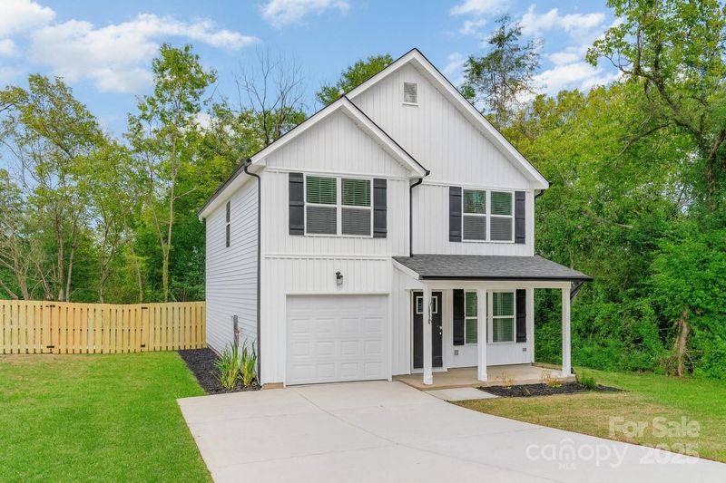 613 Elm St, Mount Holly, NC 28120