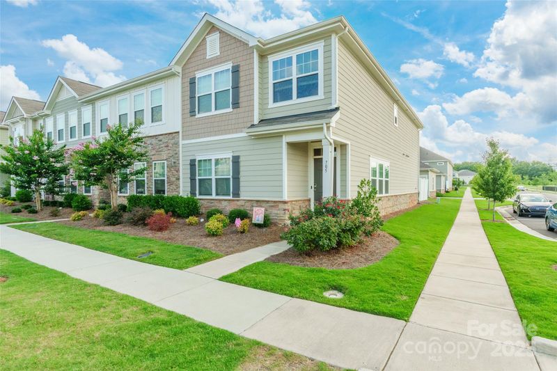 705 Sagecroft Ln, Indian Trail, NC 28079
