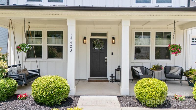 17423 Summers Walk Blvd, Davidson, NC 28036