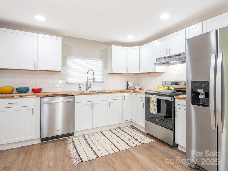 606 W Pine St, Blacksburg, SC 29702