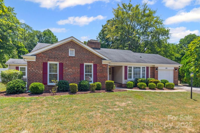 605 Ridgeway Dr, Belmont, NC 28012