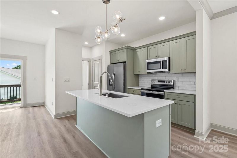 439 W Norment Ave, Gastonia, NC 28052