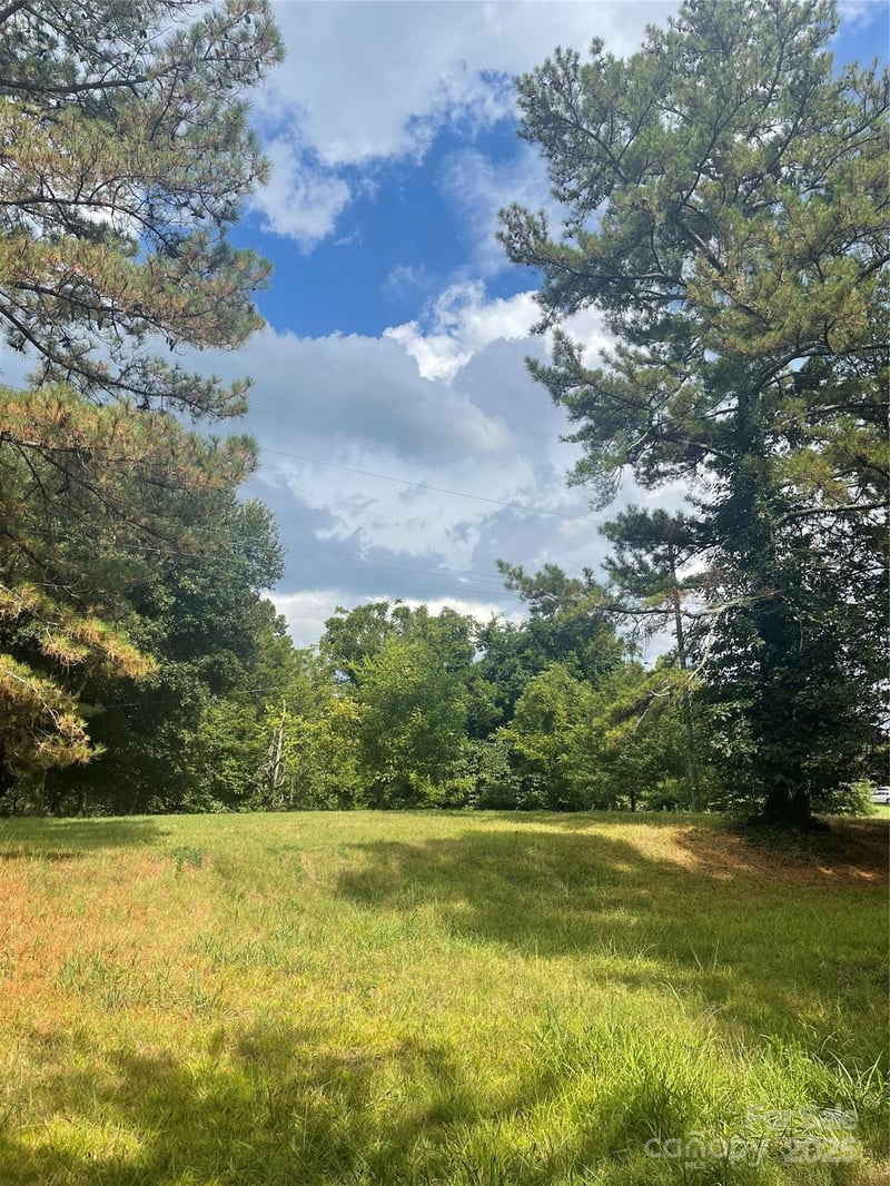 2615 Wildlife Rd, Charlotte, NC 28214