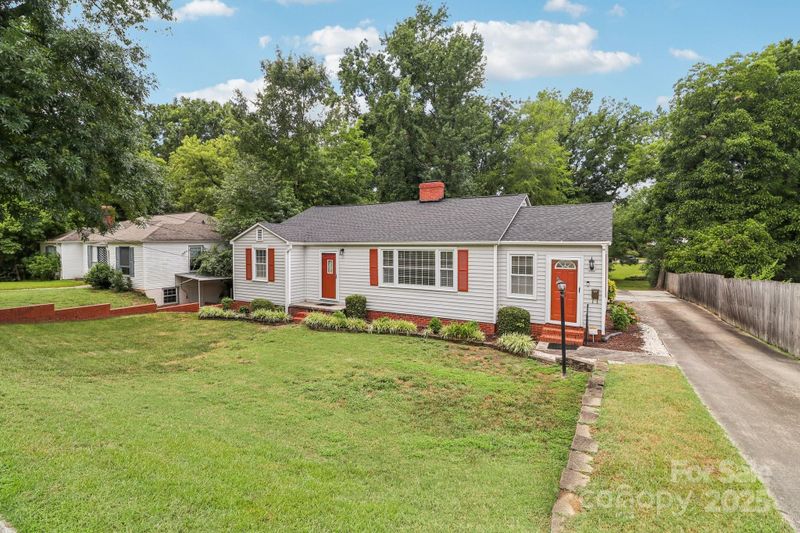 430 W Springs St, Lancaster, SC 29720