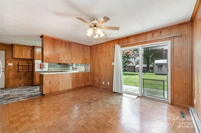 210 Brook St, Kannapolis, NC 28083