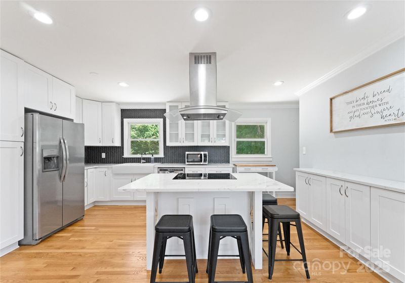 4337 Tipperary Pl, Charlotte, NC 28215