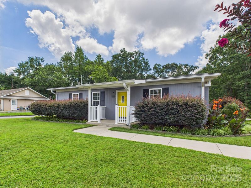 1416 23rd Ave NE, Hickory, NC 28601