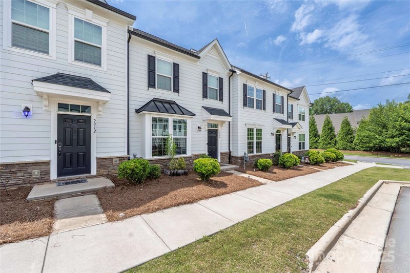 5008 Patton Dr, Gastonia, NC 28056