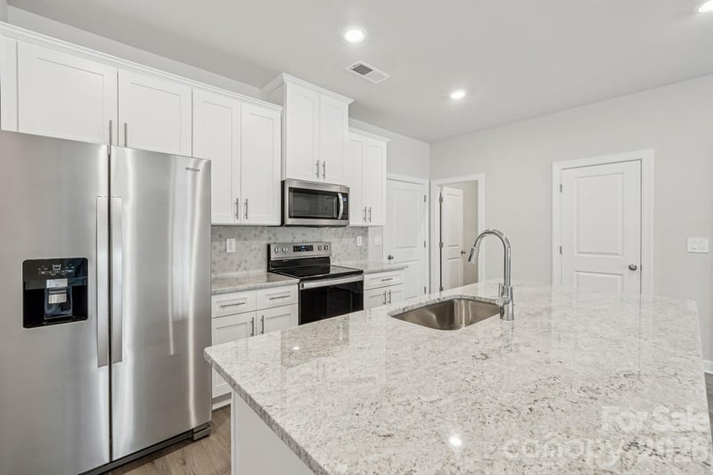 108 Ciara Pl #B, Mooresville, NC 28117