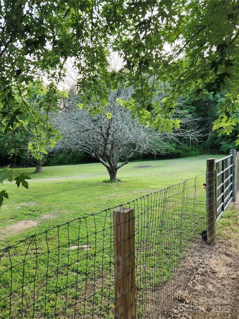 490 S Moose Rd, Mount Pleasant, NC 28124
