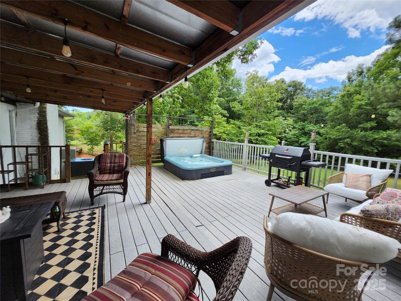 1658 Oakdale Dr, Lancaster, SC 29720