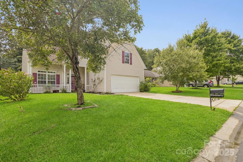 4040 Shasta Cir, Clover, SC 29710