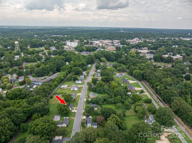 622 Grier St, Lincolnton, NC 28092