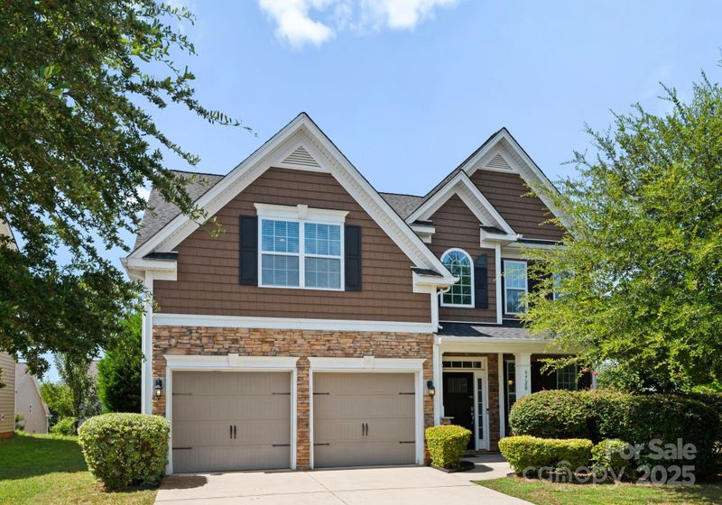9728 Elgin Moor Rd, Charlotte, NC 28278