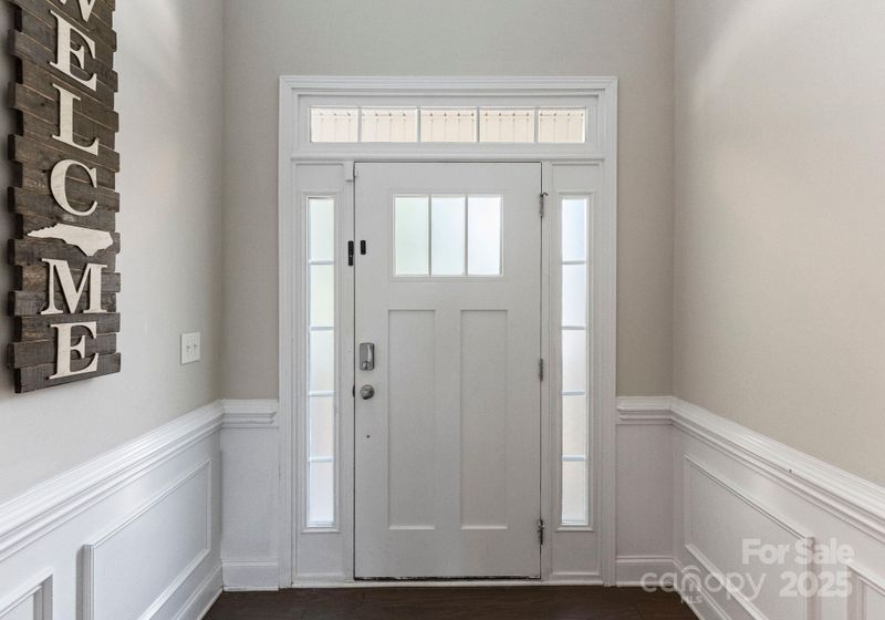 9728 Elgin Moor Rd, Charlotte, NC 28278