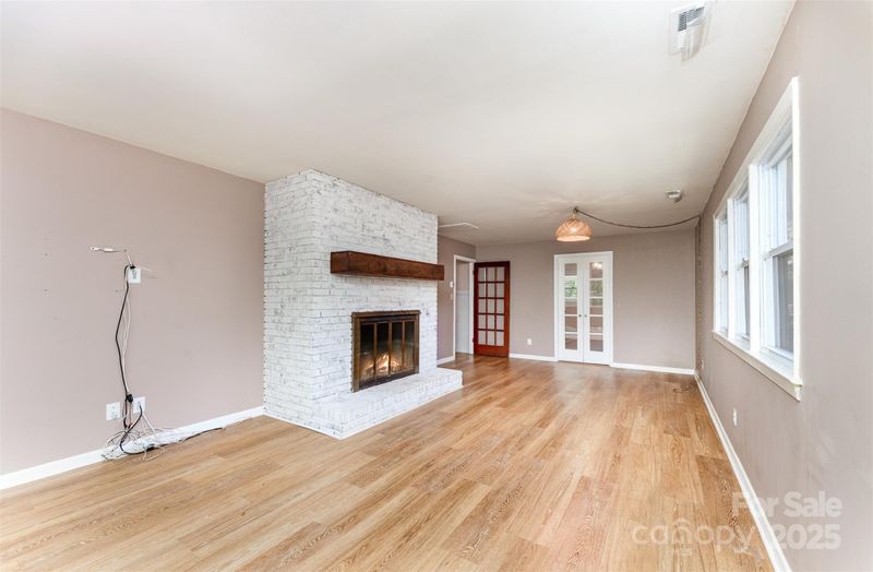 3075 Simmons St, Kannapolis, NC 28083