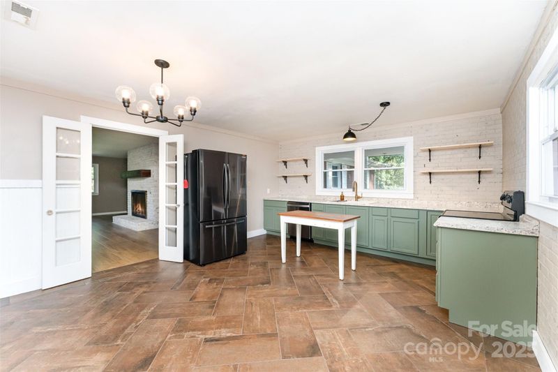 3075 Simmons St, Kannapolis, NC 28083