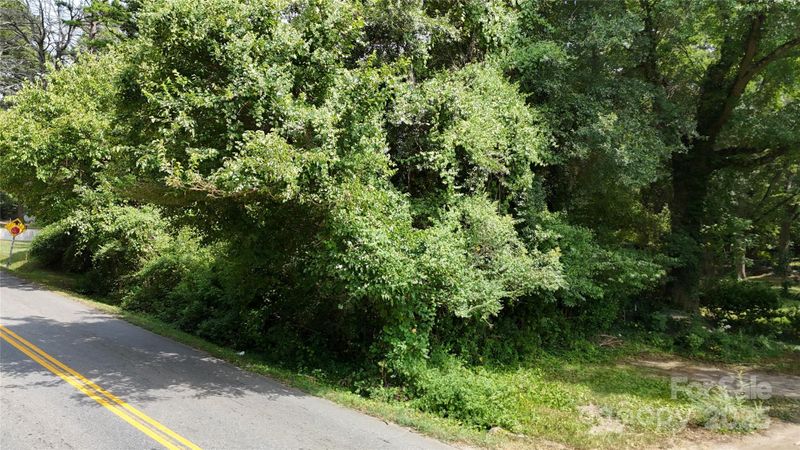 00 W Davidson Ave, Gastonia, NC 28052
