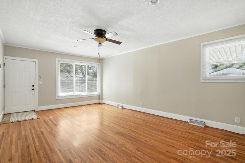 549 Spring St SW, Concord, NC 28025