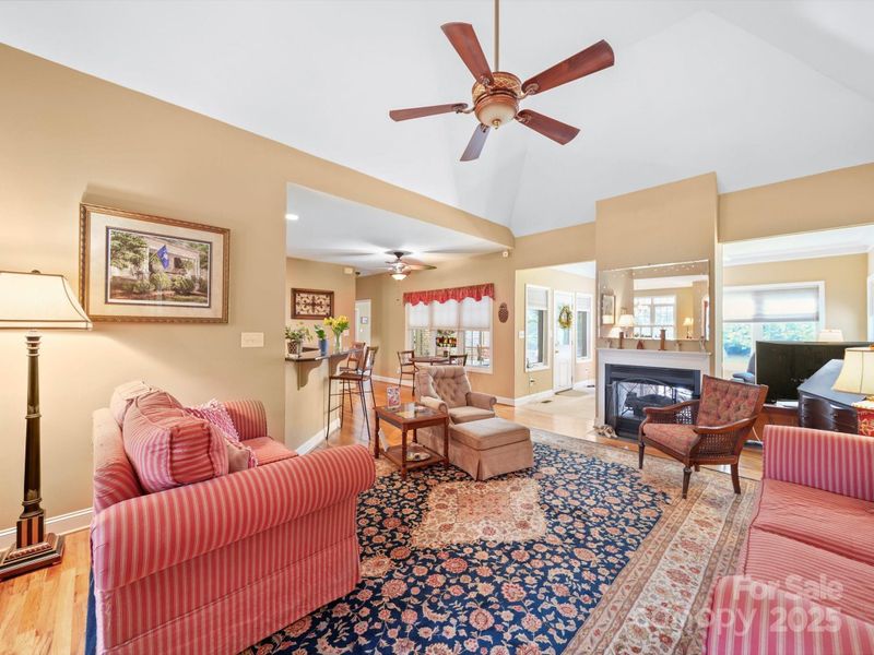 208 Catawba Crest Ln, Clover, SC 29710