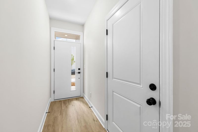 2426 Arty Ave, Charlotte, NC 28208