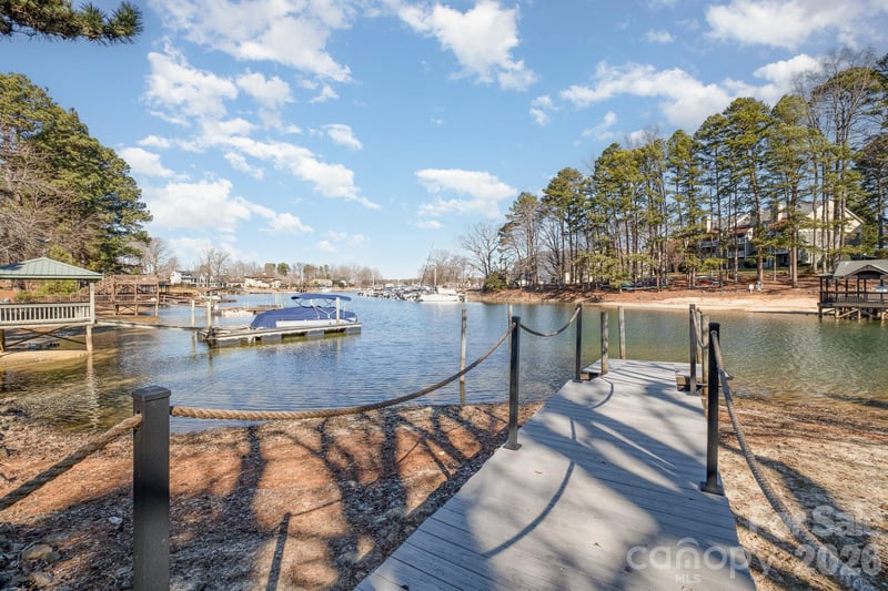 20105 Chapel Point Ln, Cornelius, NC 28031