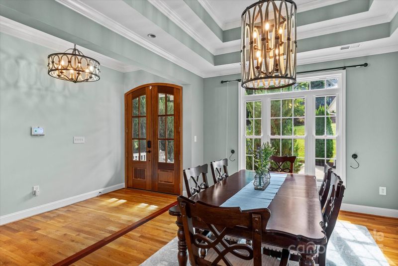 7012 Locke Dr, Sherrills Ford, NC 28673
