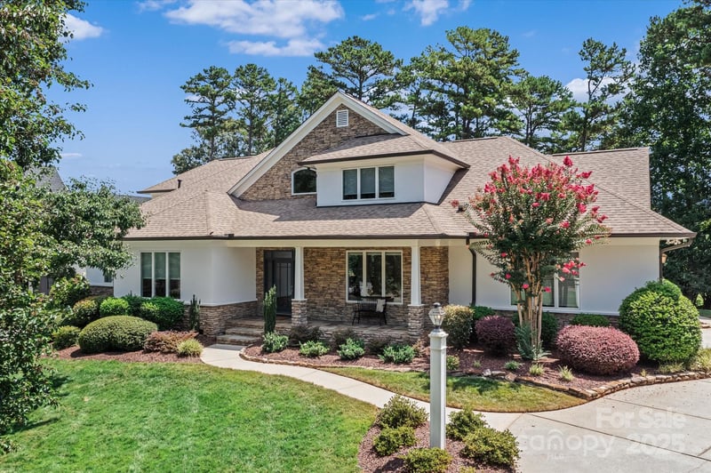 18916 Riverwind Ln, Davidson, NC 28036