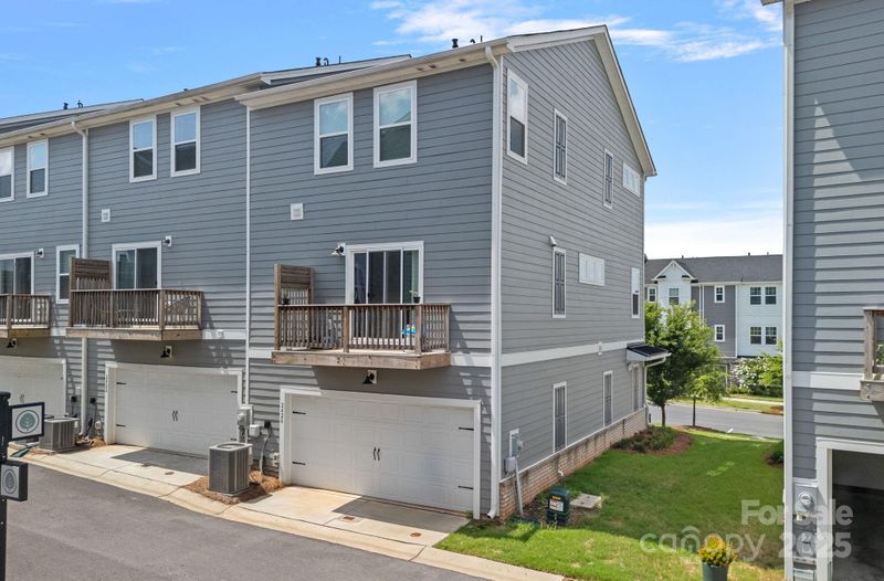 2426 Arbor Loop Dr, Charlotte, NC 28217