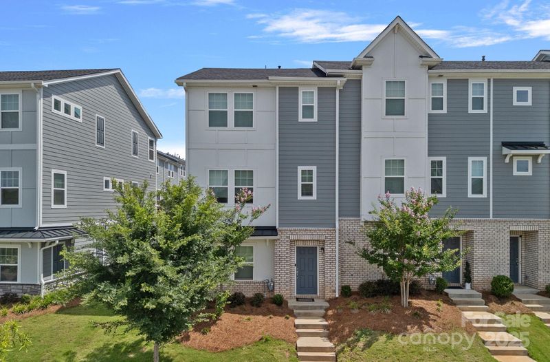 2426 Arbor Loop Dr, Charlotte, NC 28217