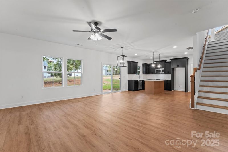 329 Henderson Cir, Harrisburg, NC 28075