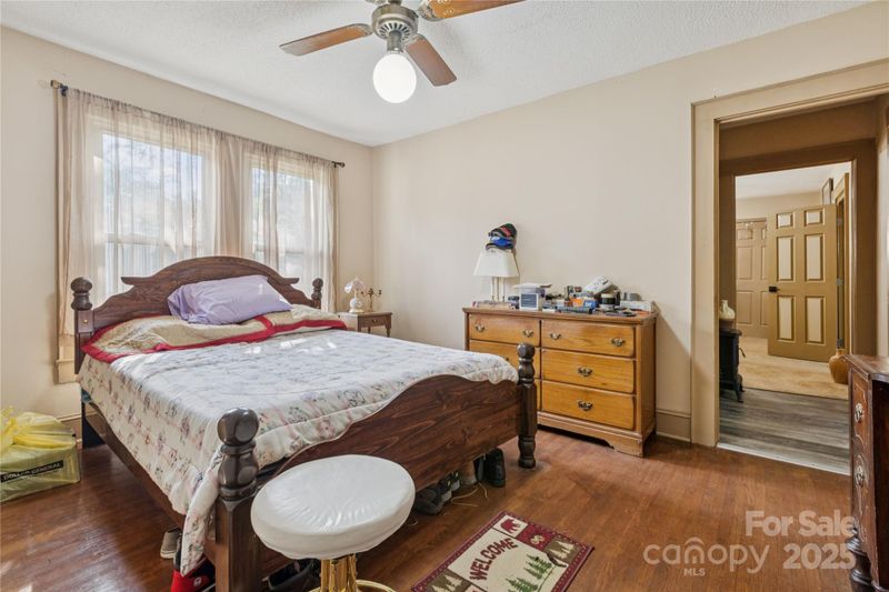 107 Easy St, Concord, NC 28027