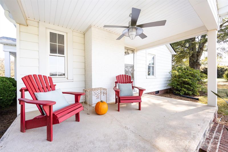 645 Deal Rd, Mooresville, NC 28115