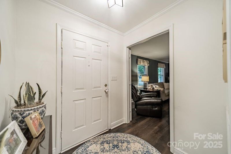 2015 Pamela St, Gastonia, NC 28054