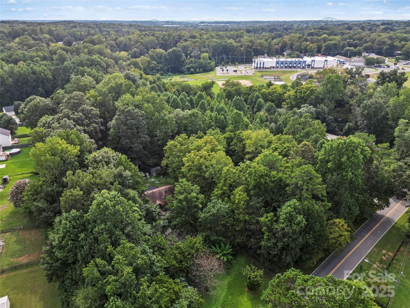 6109 Paw Creek Rd, Charlotte, NC 28214