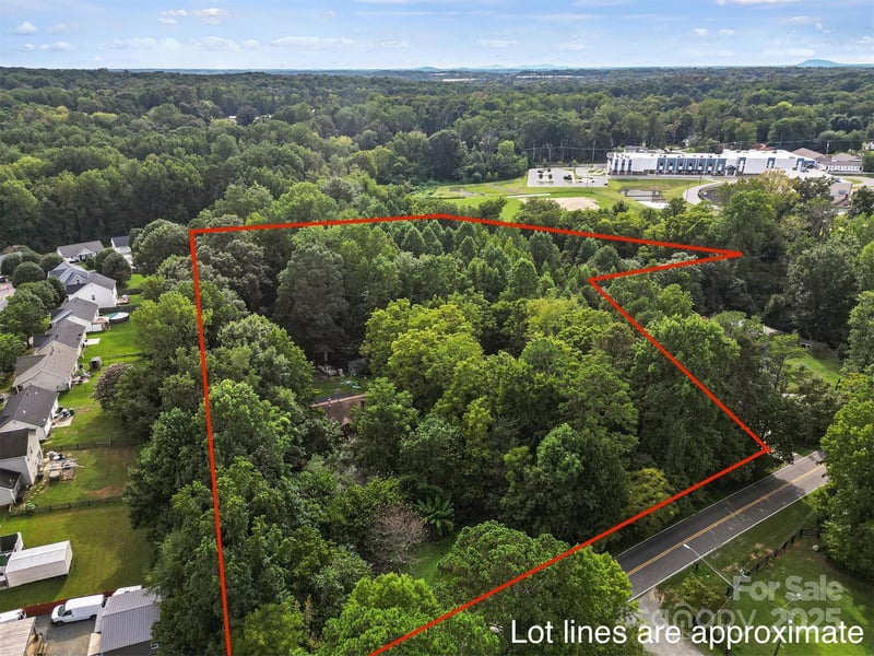 6109 Paw Creek Rd, Charlotte, NC 28214