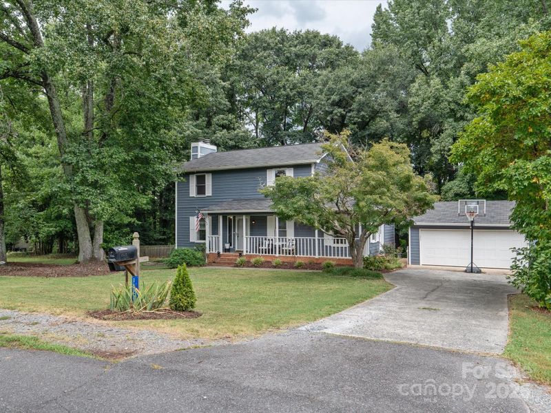 1624 Brook Dr, Fort Mill, SC 29708