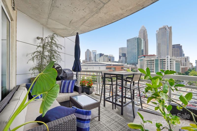 505 E 6th St #1001, Charlotte, NC 28202