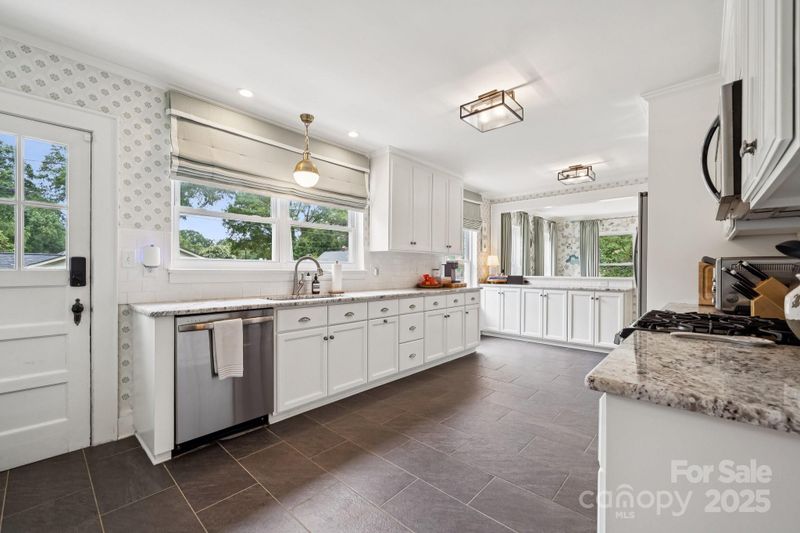 114 Glendale Ave SE, Concord, NC 28025