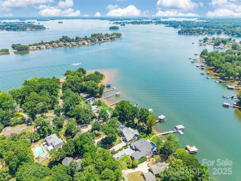 4168 Lake Shore Rd S, Denver, NC 28037